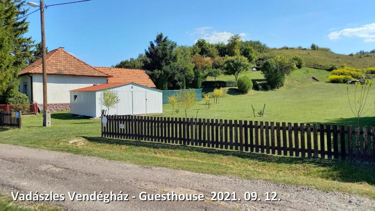 Vadaszles Vendeghaz Bukkszentmarton Bagian luar foto