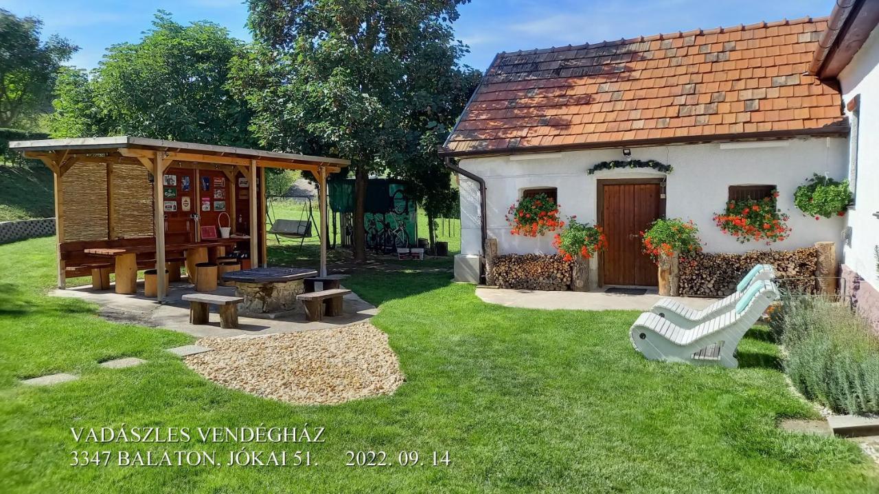 Vadaszles Vendeghaz Bukkszentmarton Bagian luar foto