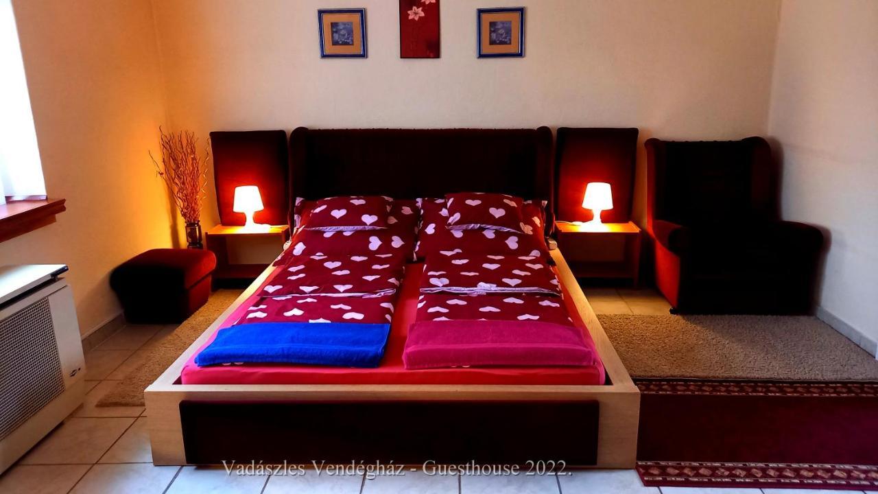 Vadaszles Vendeghaz Bukkszentmarton Bagian luar foto