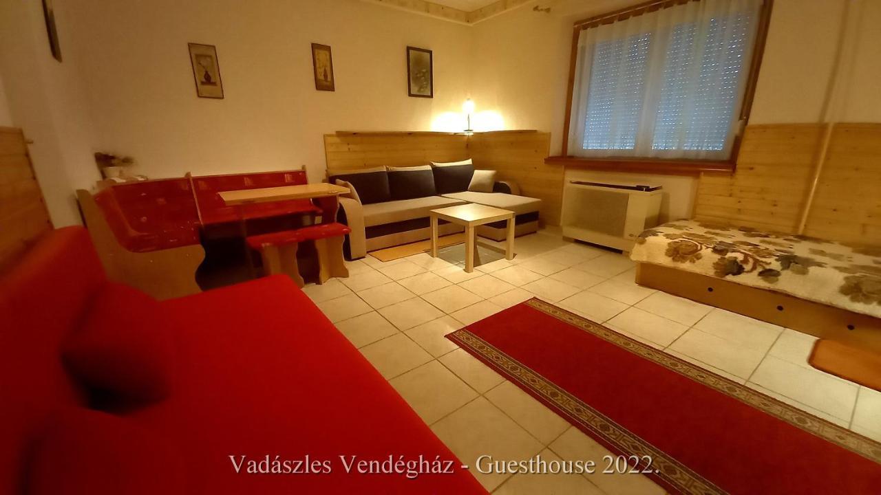 Vadaszles Vendeghaz Bukkszentmarton Bagian luar foto