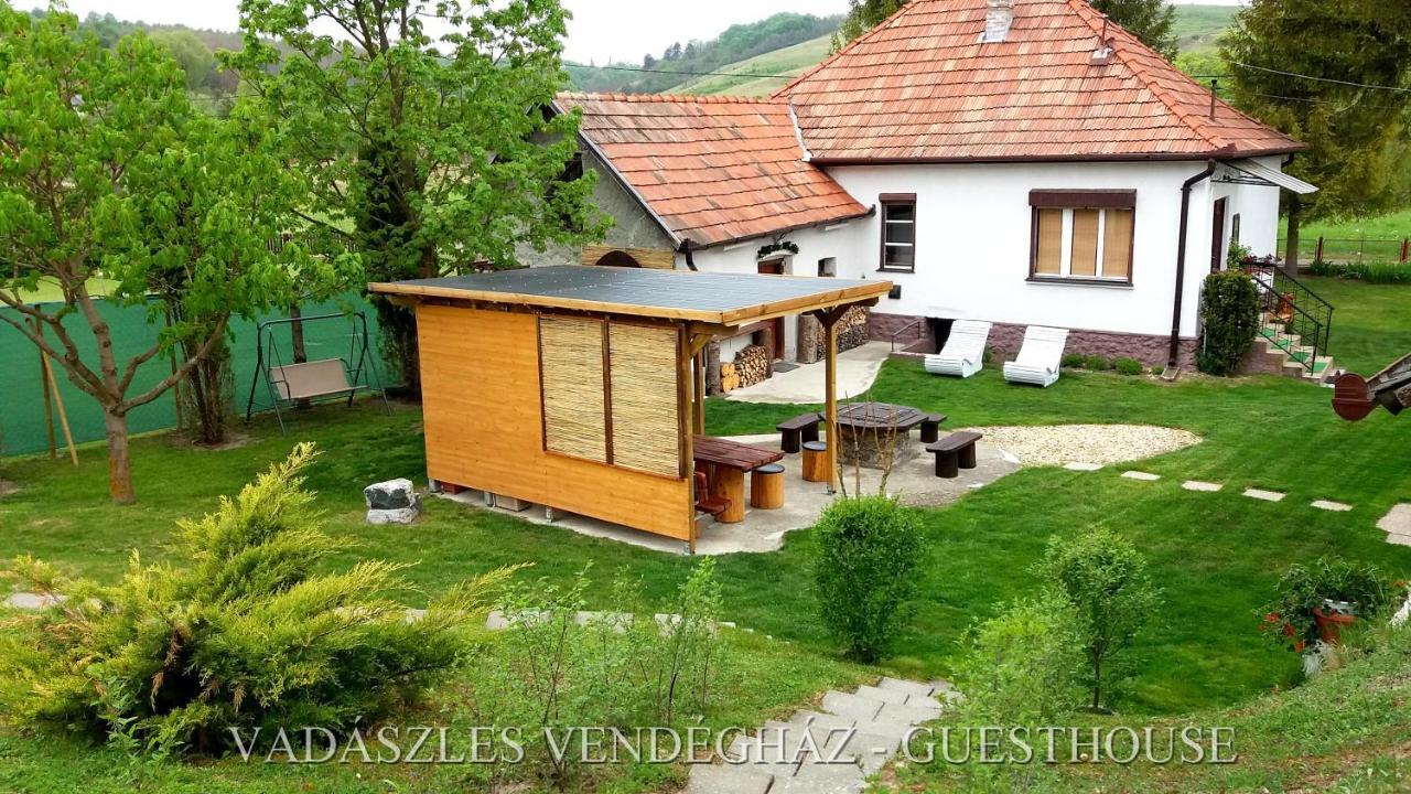 Vadaszles Vendeghaz Bukkszentmarton Bagian luar foto